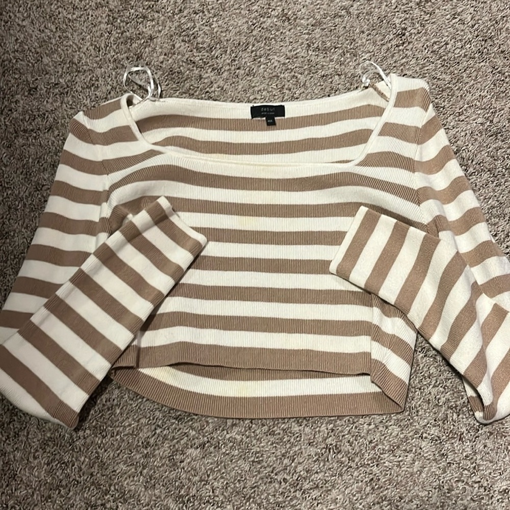 Cropped long sleeve shirt